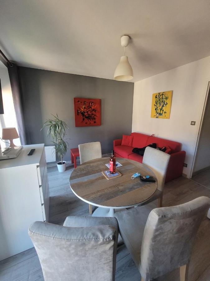 Appartement Residence Les Acacias Ax-les-Thermes Bagian luar foto