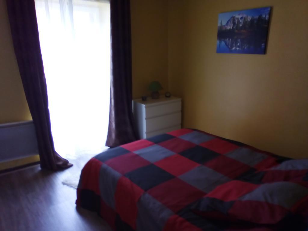 Appartement Residence Les Acacias Ax-les-Thermes Bagian luar foto