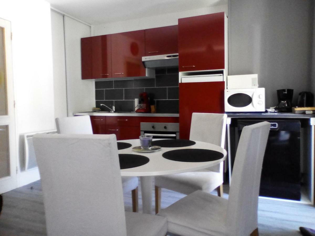 Appartement Residence Les Acacias Ax-les-Thermes Bagian luar foto