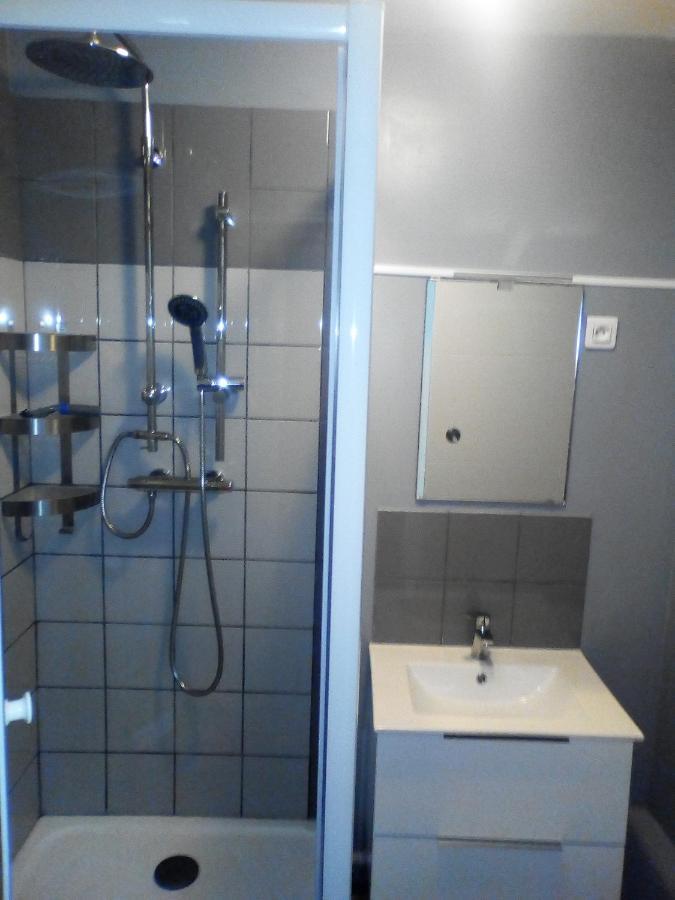 Appartement Residence Les Acacias Ax-les-Thermes Bagian luar foto
